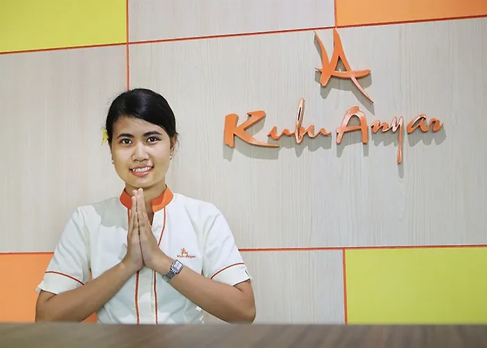 Hotel Kubu Anyar 3*